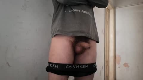 Snapshot of sueliton41 chatting on February 27, 11:54 am sueliton41 online show from February 27, 11:54 am