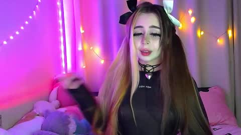 Sue online show from February 16, 10:43 pm