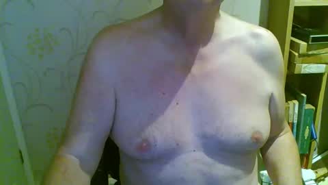 suffolkboy4 online show from February 25, 7:12 pm