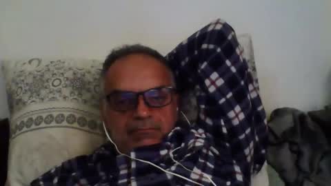 Snapshot of sugar1971 chatting on April 15, 9:16 am paolo online show from April 15, 9:16 am