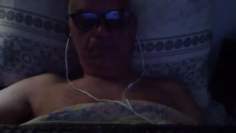 Snapshot of sugar1971 chatting on May 4, 4:19 am paolo online show from May 4, 4:19 am