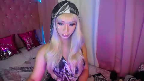 your ultimate goddess online show from November 6, 1:45 pm