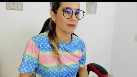 sugar_milff online show from January 25, 2:03 pm