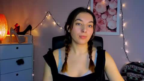Megan online show from December 12, 2:22 pm