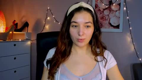 Megan online show from December 19, 5:29 pm
