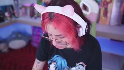 sugar online show from March 11, 8:31 pm