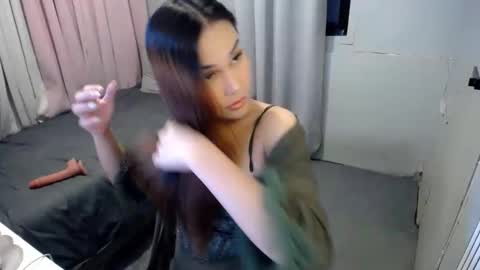 KUROME online show from December 1, 3:00 am