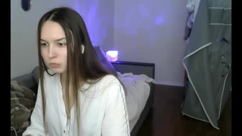 Snapshot of sugarrbell chatting on October 6, 9:40 am Bell online show from October 6, 9:40 am