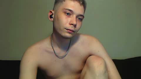 Snapshot of sugarrebit chatting on February 3, 3:42 am Sugarbutter online show from February 3, 3:42 am