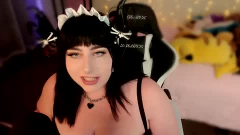 Lucy Love online show from September 12, 9:15 pm