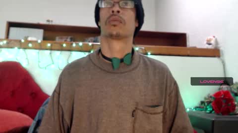 suggabrown_ online show from March 18, 5:49 pm