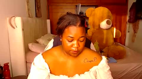 Snapshot of suggarbaby1 chatting on February 28, 11:44 am Cami Back in 2 hours online show from February 28, 11:44 am