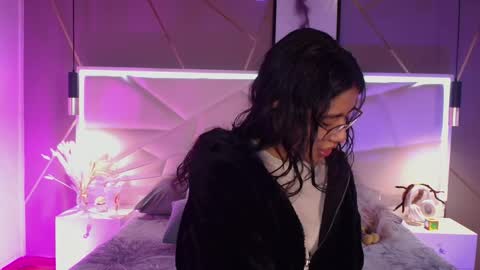 SUKI online show from March 31, 11:21 am