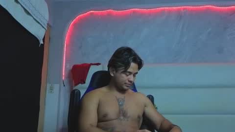 Snapshot of sukuna_hara chatting on February 14, 1:35 am sukuna_hara online show from February 14, 1:35 am