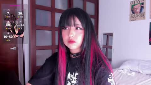 Nicolle  online show from May 17, 5:09 pm