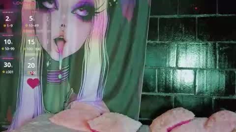 Summer online show from March 1, 11:07 pm