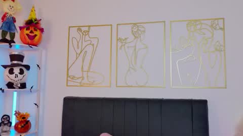 OnlyFans summer holiday online show from October 19, 10:16 am