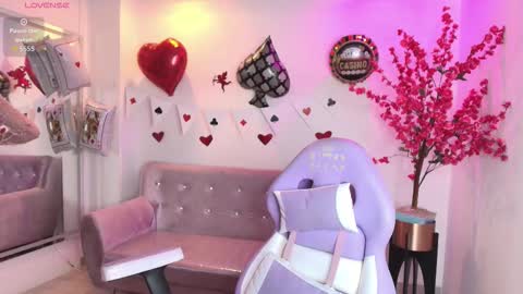 summer_miller online show from February 20, 11:32 am