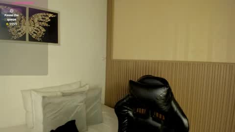 Snapshot of summer_night_ chatting on May 7, 11:37 am Summer online show from May 7, 11:37 am