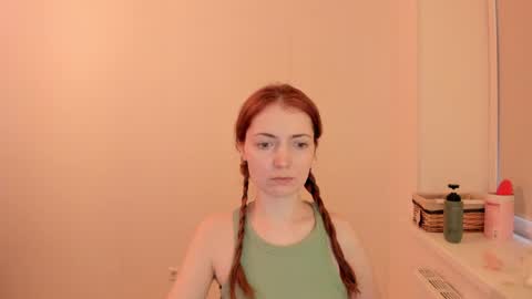 Summer Preston online show from March 25, 3:18 pm