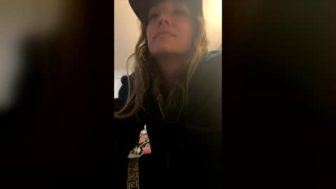 summerv91 online show from July 7, 7:23 am