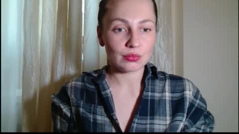 Snapshot of sun__shadow chatting on November 22, 1:10 pm sun__shadow online show from November 22, 1:10 pm