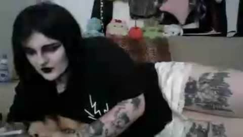 sundaygoth online show from June 21, 2:52 pm