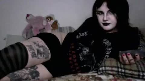 Snapshot of sundaygoth chatting on July 28, 8:52 pm sundaygoth online show from July 28, 8:52 pm