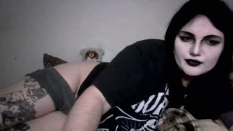 Snapshot of sundaygoth chatting on August 1, 7:35 pm sundaygoth online show from August 1, 7:35 pm