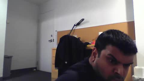 Snapshot of sundoog chatting on February 9, 12:47 am Sundoog online show from February 9, 12:47 am