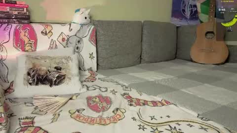 Snapshot of sundragon_ chatting on June 11, 12:32 am Vicky online show from June 11, 12:32 am