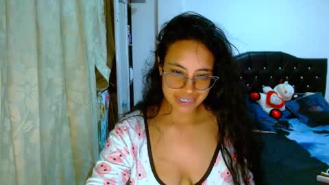 Emma online show from February 11, 2:57 am