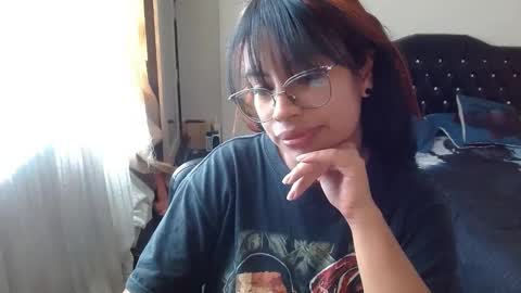 Emma online show from March 11, 4:18 pm