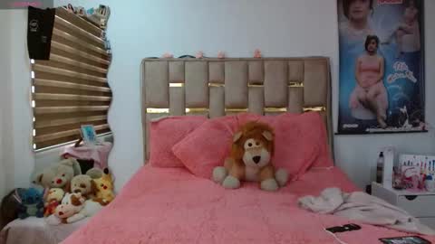 Snapshot of sunflower_dance chatting on January 16, 7:51 pm Jeraldine online show from January 16, 7:51 pm