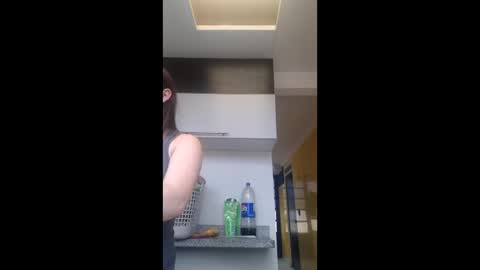Snapshot of sunflower_dance chatting on February 1, 10:41 pm Jeraldine online show from February 1, 10:41 pm