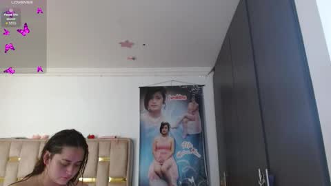 Snapshot of sunflower_dance chatting on February 17, 6:36 pm Jeraldine online show from February 17, 6:36 pm