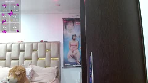 Snapshot of sunflower_dance chatting on February 22, 2:13 am Jeraldine online show from February 22, 2:13 am