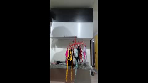 Snapshot of sunflower_dance chatting on March 6, 1:46 am Jeraldine online show from March 6, 1:46 am
