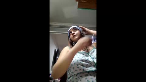 Snapshot of sunflower_dance chatting on March 9, 11:42 pm Jeraldine online show from March 9, 11:42 pm