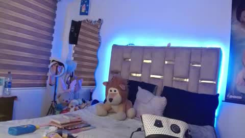 Snapshot of sunflower_dance chatting on March 26, 8:58 pm Jeraldine online show from March 26, 8:58 pm