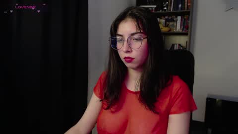 Snapshot of sunflower_uwu chatting on March 17, 8:45 pm violetta online show from March 17, 8:45 pm