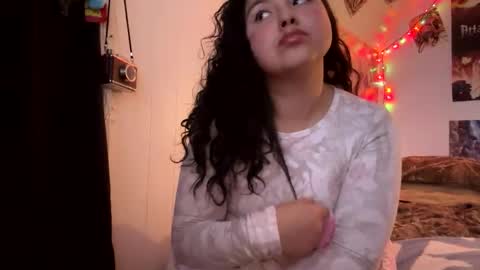 Snapshot of sunflowerxo chatting on October 20, 5:41 am Sofie online show from October 20, 5:41 am