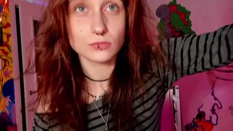 Snapshot of sunny_mouse chatting on April 23, 5:26 pm Sunny online show from April 23, 5:26 pm