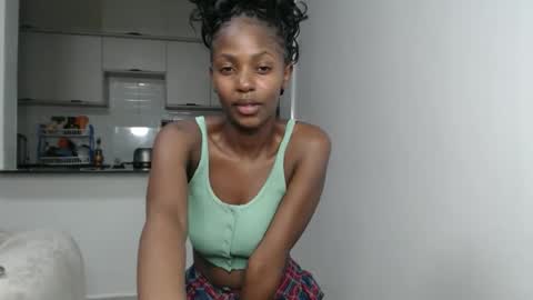 sunny online show from April 16, 9:39 pm