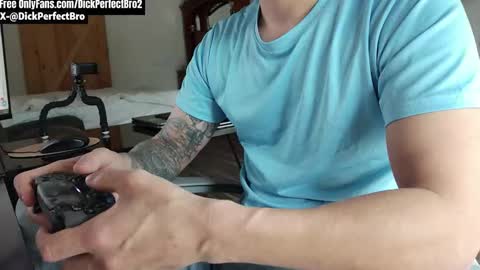 sunny valentine online show from February 26, 3:55 pm