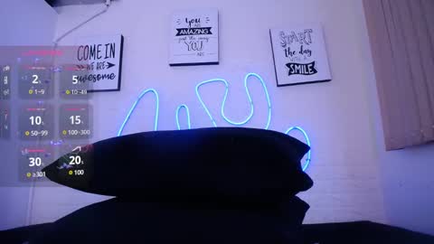  Sunny  online show from February 25, 11:55 pm