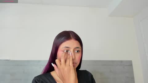Snapshot of sunnywhitee chatting on May 2, 7:19 pm sunnywhitee online show from May 2, 7:19 pm