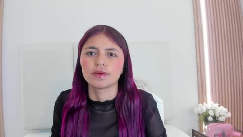 Snapshot of sunnywhitee chatting on May 6, 11:15 am sunnywhitee online show from May 6, 11:15 am