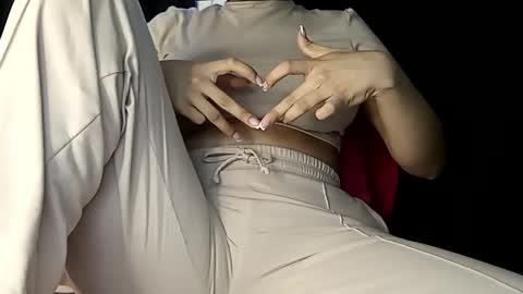 Annie online show from February 15, 11:03 pm