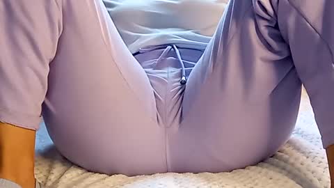 Annie online show from March 11, 9:04 pm